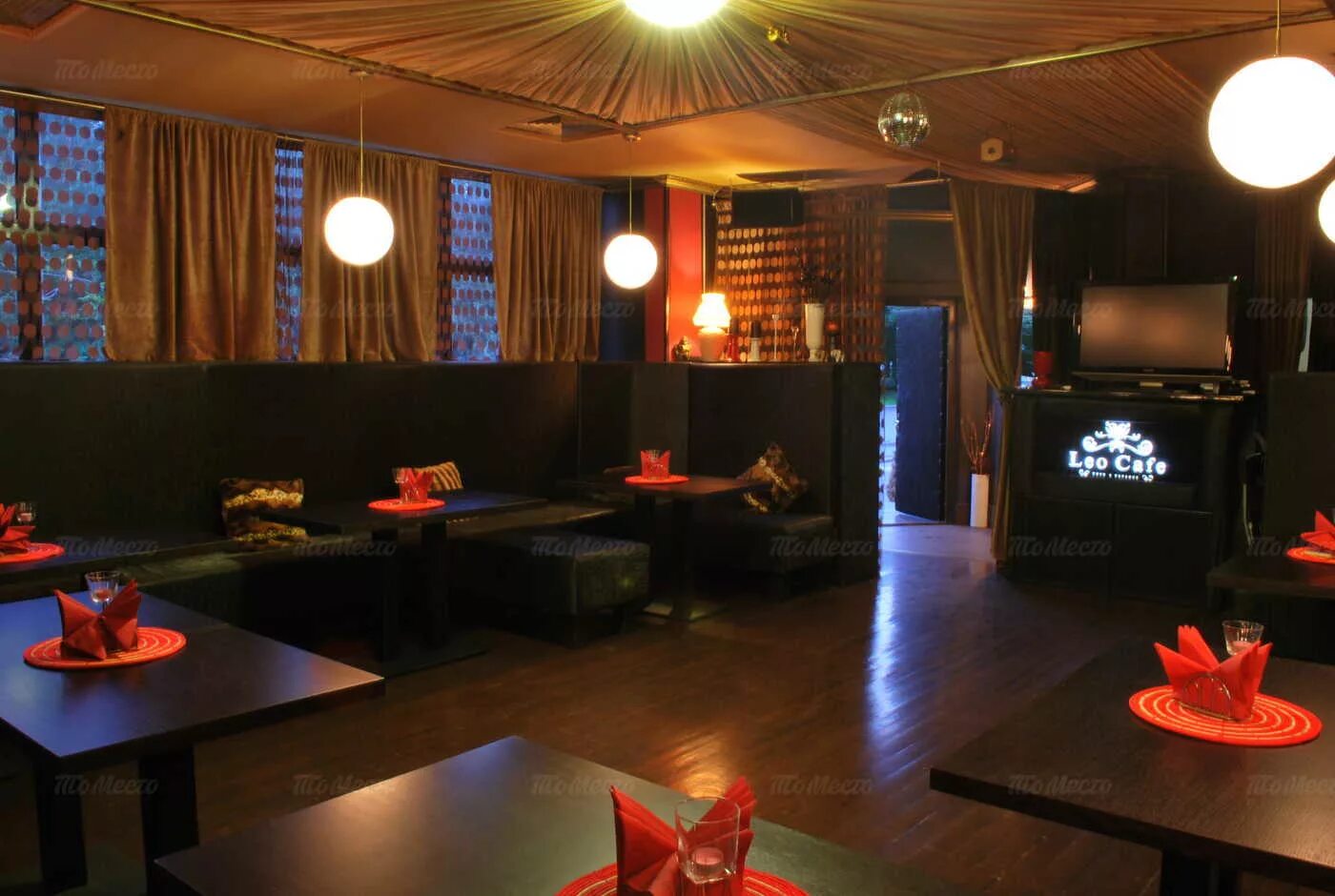 Интерьер караоке бара. Ресторан соло в брянске. Проспект ленина 100 брянск. Проспект станке димитрова 45 брянск. Лесная трапеза филевский парк.