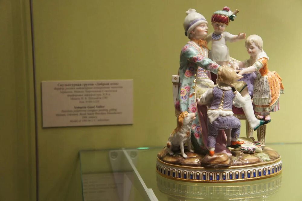 ювелирные заводы россии. логотип ювелира. ювелирный завод спб. ювелирная завод русские самоцветы спб. сайты ювелирных заводов санкт петербурга.