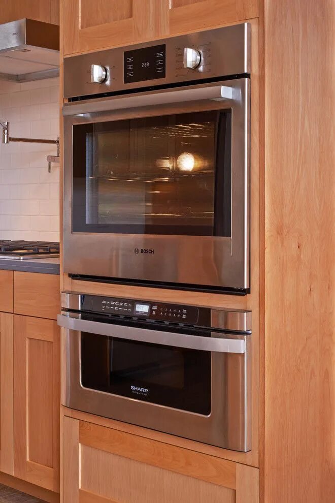 GE Modernizes the Microwave/Wall Oven Combination with its Popular Advantium ® W