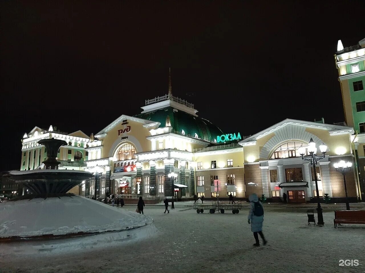 Ржд красноярск телефон. Железнодорожный вокзал Красноярск, Красноярск. Главный ЖД вокзал Красноярска. РЖД вокзал Красноярск. Красноярск улица 30 июля 1 Железнодорожный вокзал Красноярск.