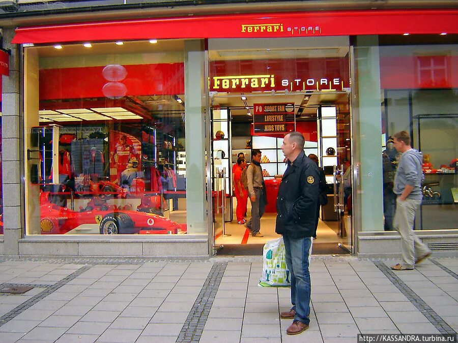 Интерьер пивного ресторана в мюнхене. Мюнхен иркутск ресторан. Мюнхен график работы. Мюнхен резиденция виттельсбахов. Дворец виттельсбахов в мюнхене.