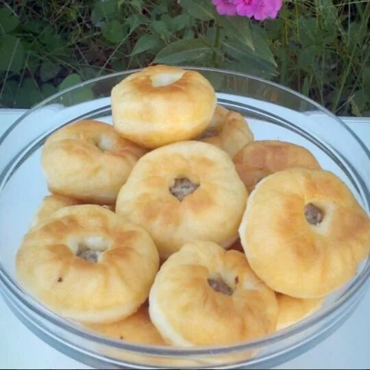 Пирожки беляши. Беляши в духовке из дрожжевого. Продам беляши. Беляши. Тесто на беляши с мясом.