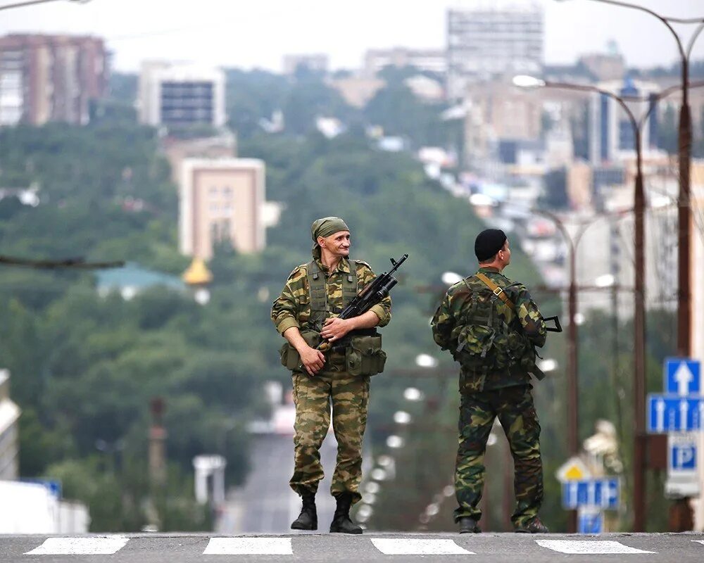 Что будет если введут военное положение. Военное положение РФ. Военная агрессия. Военное положение картинки. Режим военного положения.