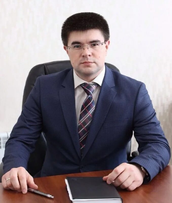 александр олегович министр хабаровск. министр строительства забайкальского края. министр строительства хабаровского. сутурин олег борисович хабаровск. сутурин.