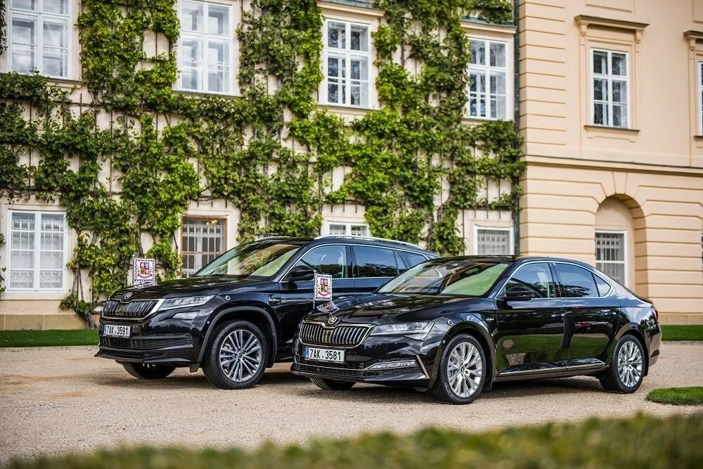 Машины чехии. Шкода президента чехии. superb президента чехии. škoda kodiaq автомобили чехии. шкода суперб laurin klement.