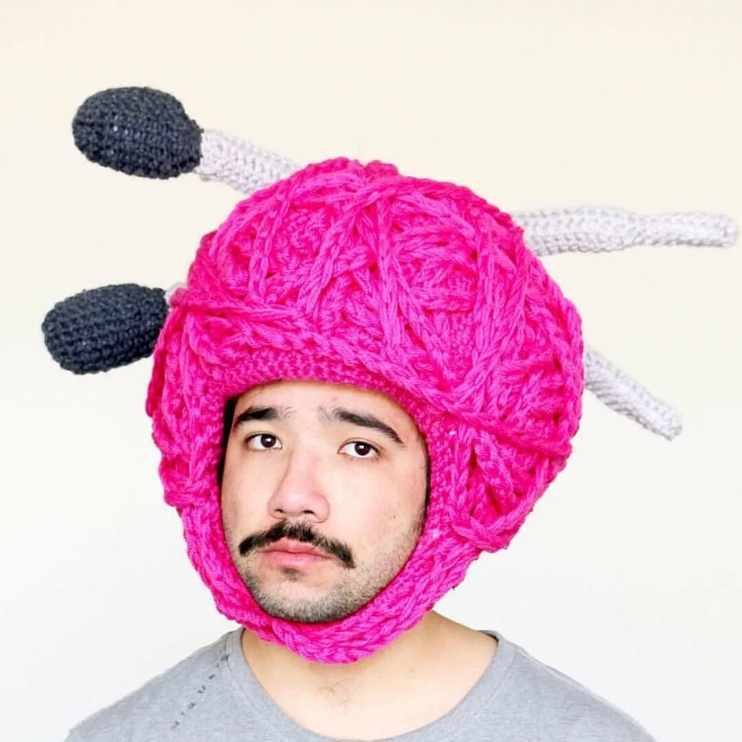 Фил фергюсон. Креативные шапки. Дурацкие шапки. Смешные шапочки. Веселая шапка.