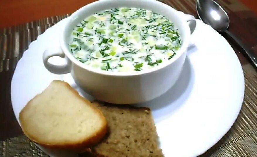 Рецепт окрошки классической с колбасой на сметане