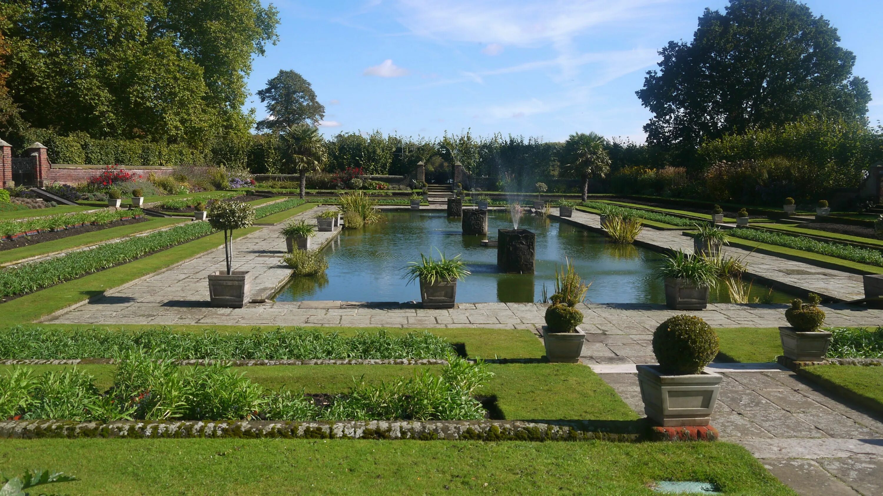 Кенсингтон Гарденс Лондон. Kensington Gardens парк. Гайд парк и Кенсингтонские сады. Кенсингтонские сады итальянские сады. Парк ис