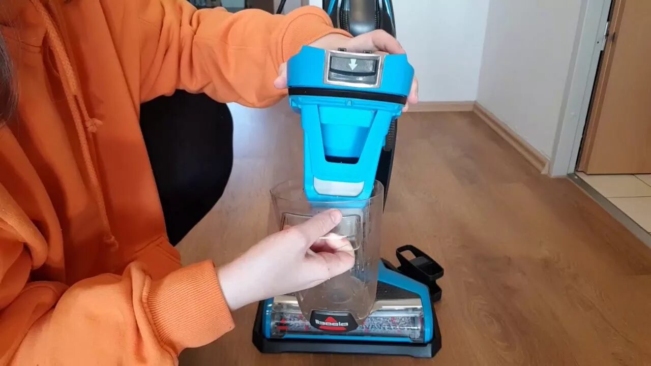 BISSELL BIG GREEN CLEAN MACHINE /США/ - купить в Москве, цена 7 500 руб., продан