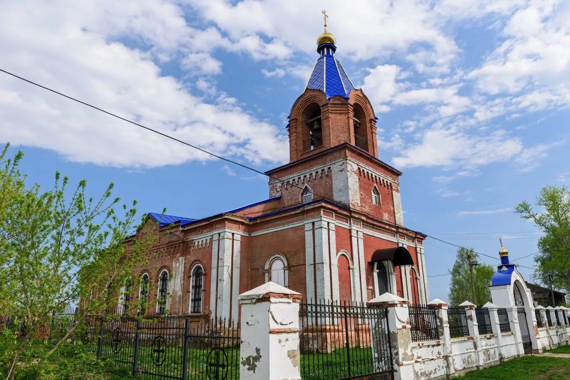 Погода в октябрьском пронского района рязанской. Пронск храм Благовещения. Пронск Благовещенская Церковь. Архангельская Церковь Пронск. Церковь в Пронске Рязанской области.