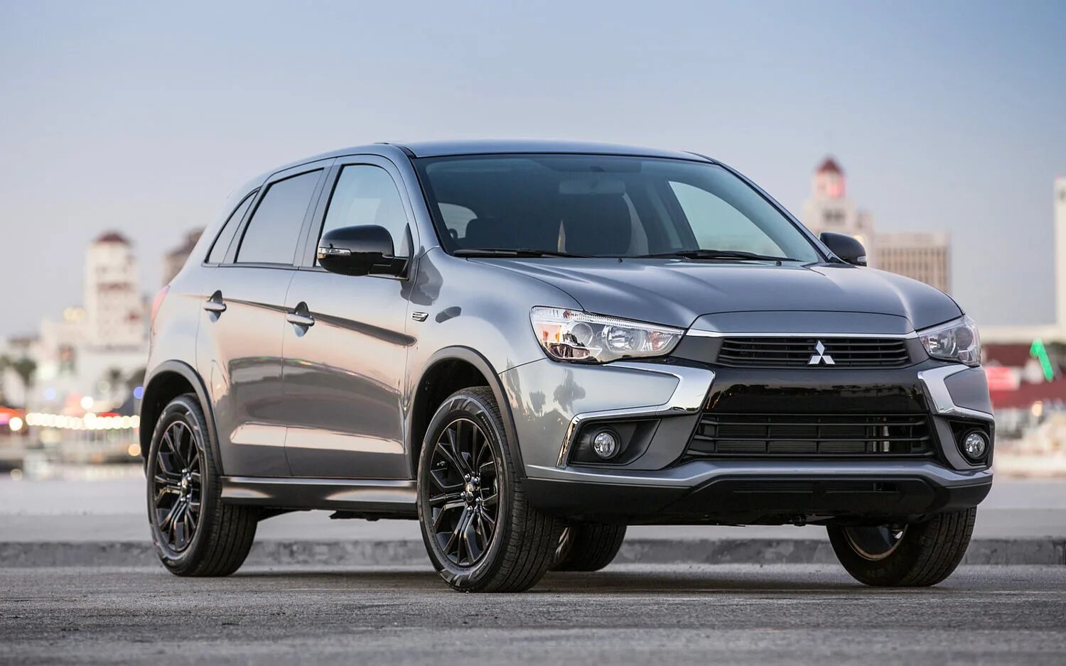 Mitsubishi Outlander Sport 2017. Мицубиси АСХ 2017. Митсубиси ASX 2017. Митсубиси Аутлендер АСХ. Митсубиси купить 2017