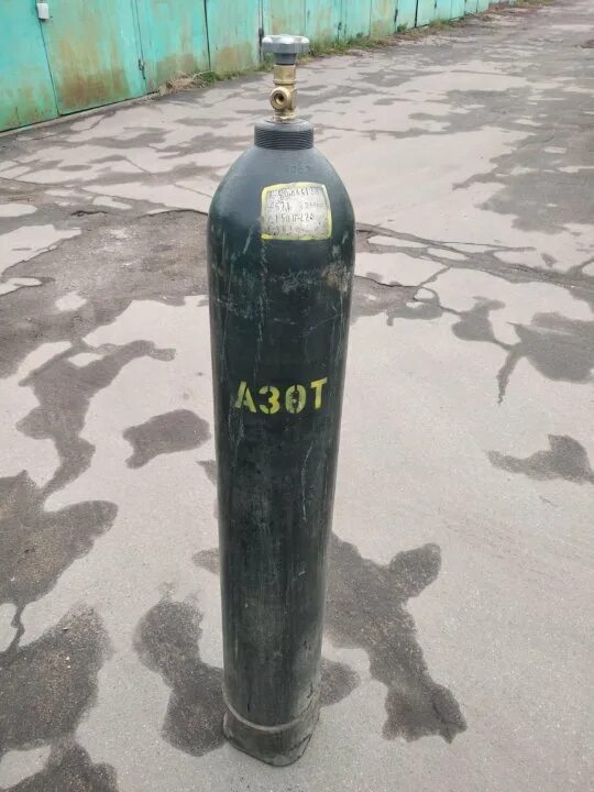 Баллон 40л. Баллон гелиевый 40 л. Транспортный баллон 40л. Баллон аргон 200 атм. Баллон с азотом 40 л.