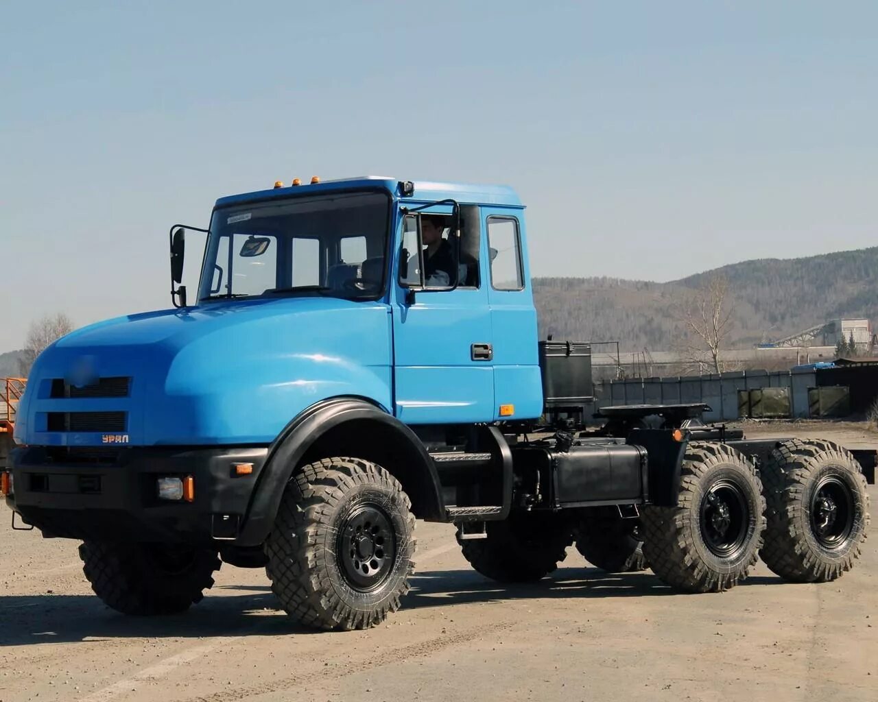 Урал кг. Урал 44202 самосвал. урал 44202 седельный тягач. урал 44202-3511-80. урал 4320 седельный тягач.