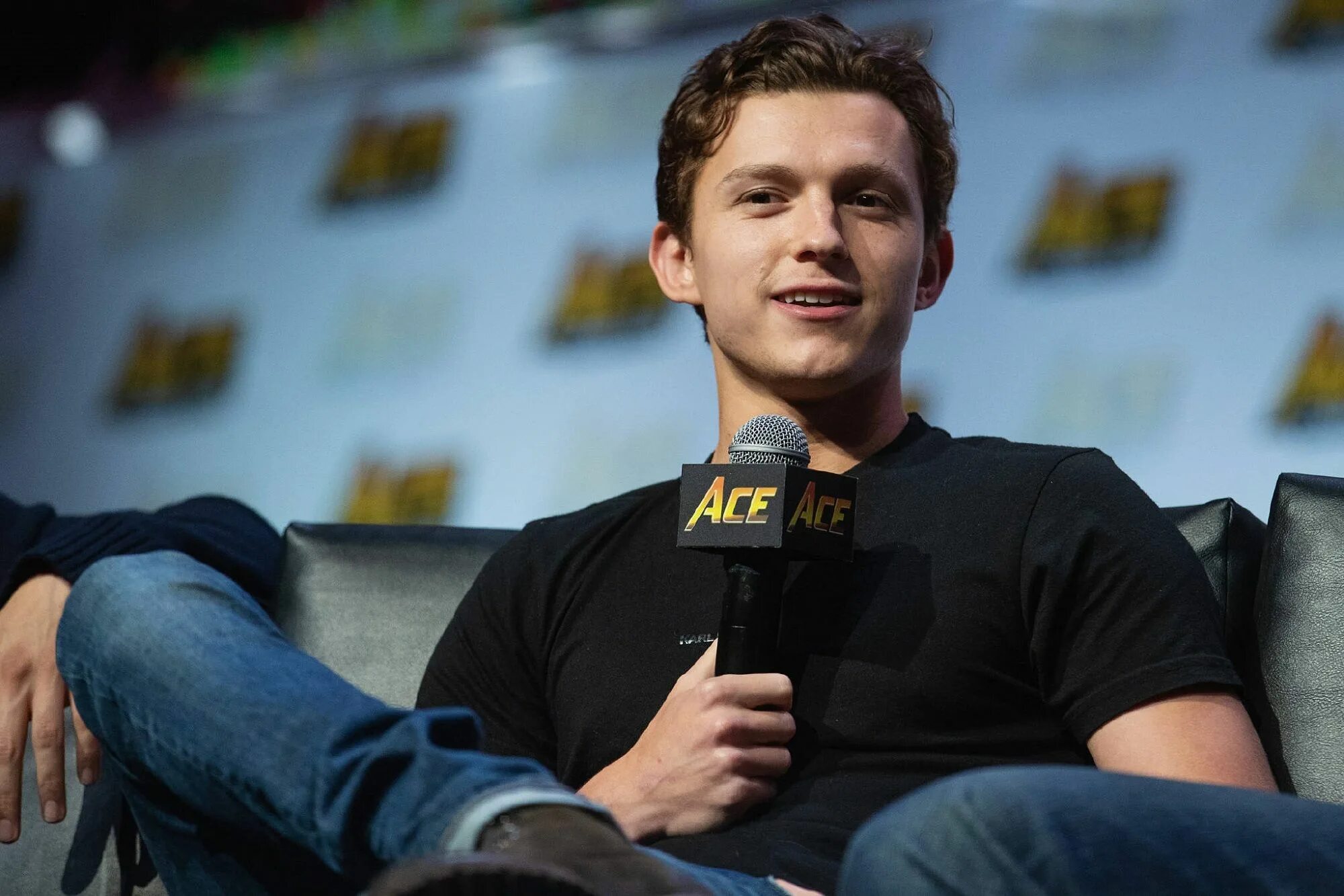 Tom edit. Tom holland. холланд дэй. том холланд фото. tom holland biography.