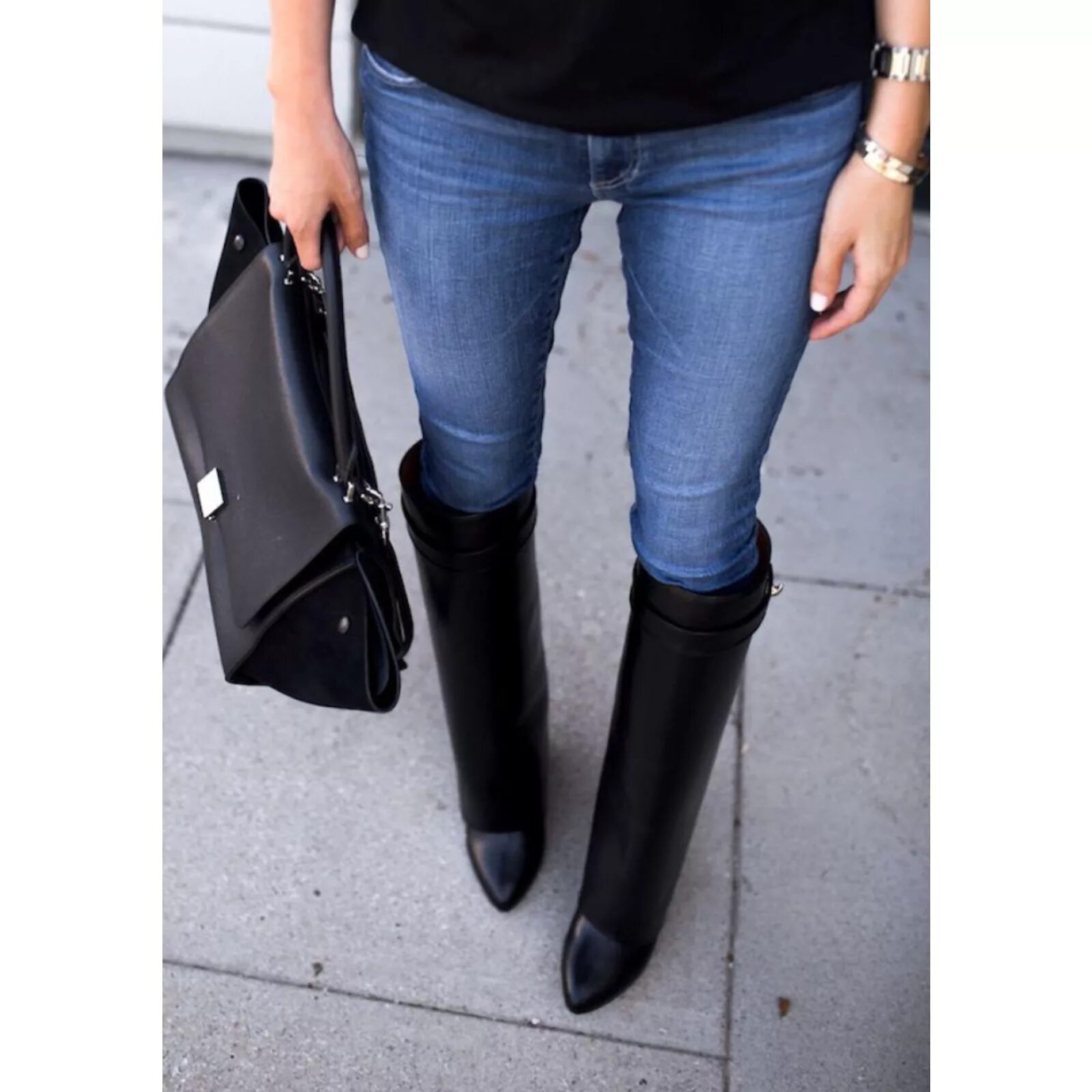 Givenchy boot. Сапоги givenchy shark. сапоги givenchy shark джинс. givenchy shark lock стиль. живанши сапоги трубы.