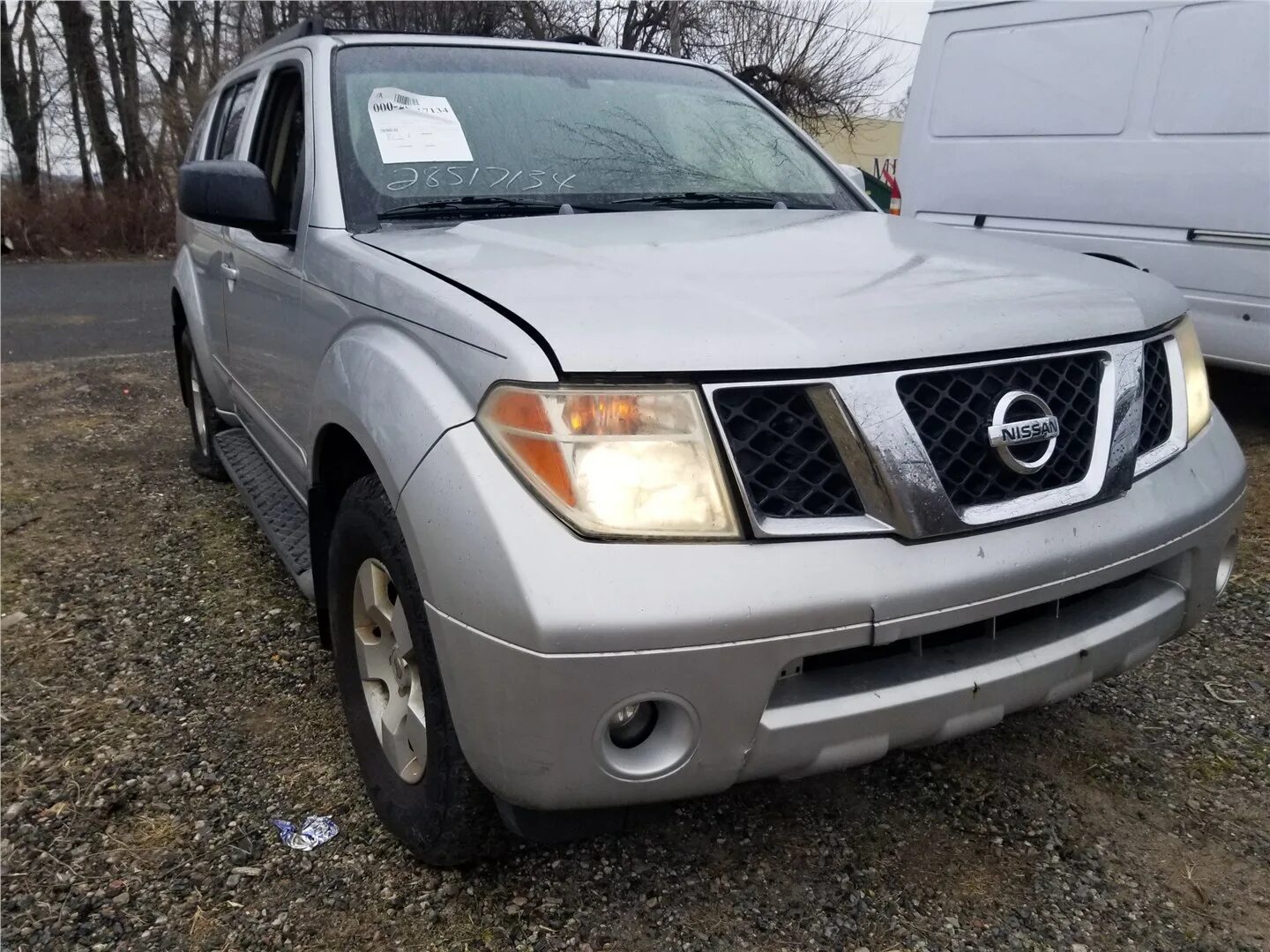 Nissan pathfinder 2004. детский коврик в виде тигра. Nissan pathfinder se 2004 салон. G7294. в пикап с фото.
