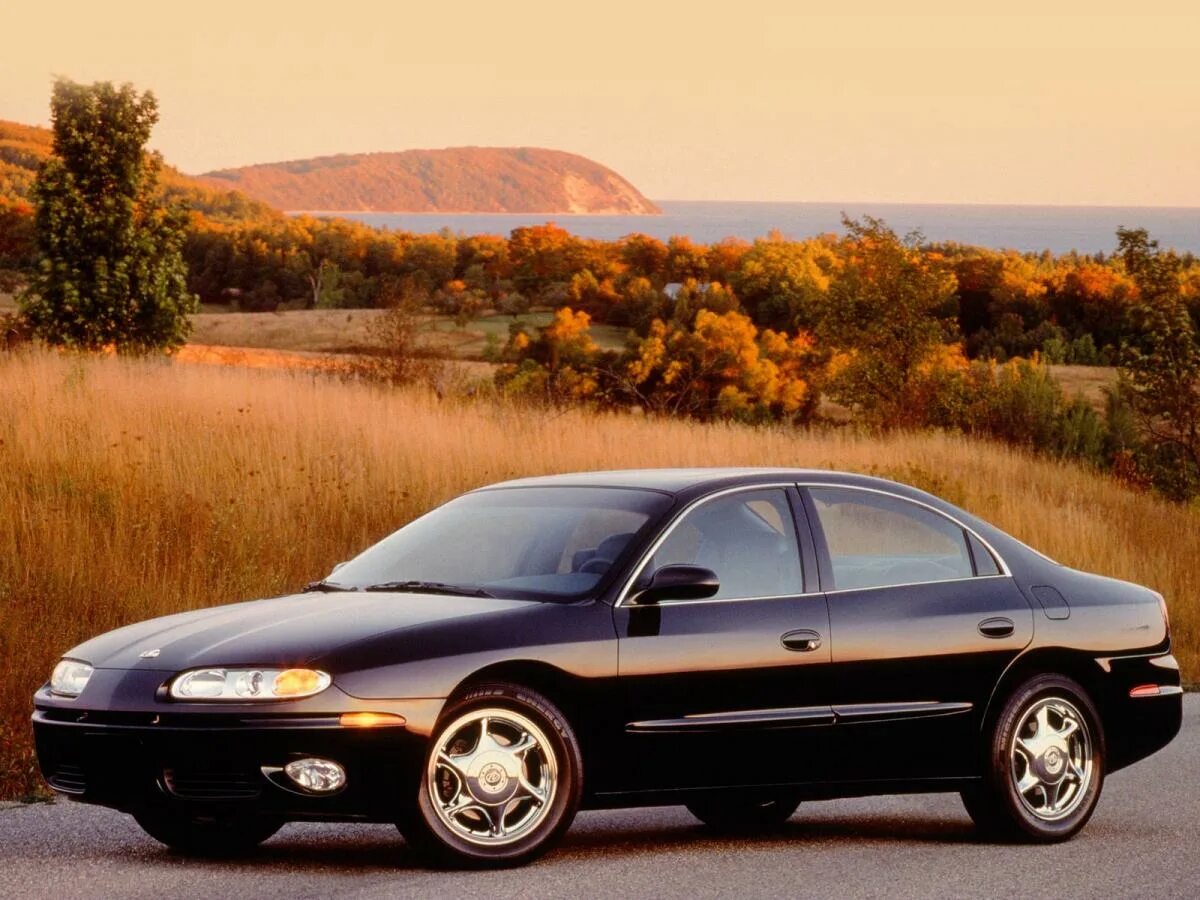 Купить Олдсмобиль Аврора 2 б/у в Москве. Продажа Oldsmobile Aurora 2 с пробегом,