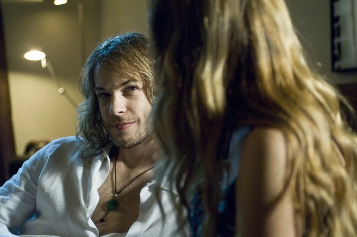 Пропащие ребята 2 племя 2008. Энгус сазерленд. Пропащие ребята 2 племя 2008. Пропавшие ребята 2 фильм. Пропащие ребята фильм 2.