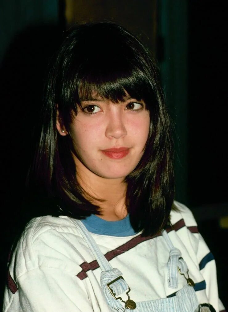 Phoebe cates. Phoebe cates 2025. флёр кейтс. фиби кейтс фото.