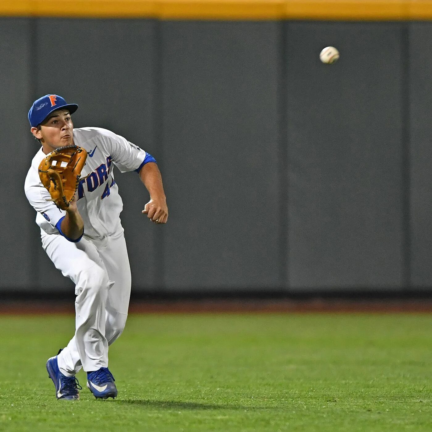 Ncaa бейсбол. Бейсбол NCAA. Baseball American High School.