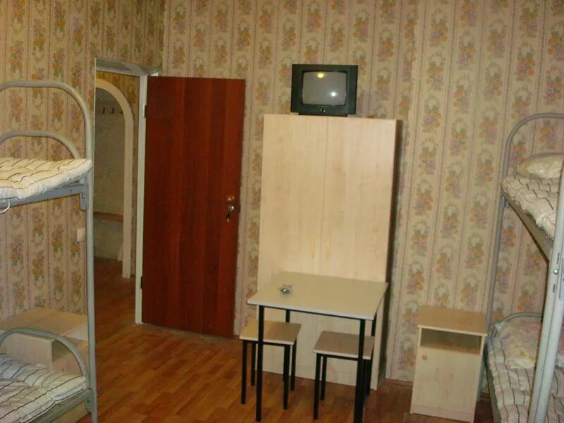 Сдается комната в общежитии. Плеханова университет москва общежитие. Алтуфьево хостел час пик. Общежитие ргсу лосиноостровская 24. Сдается комната в общежитии беляево.
