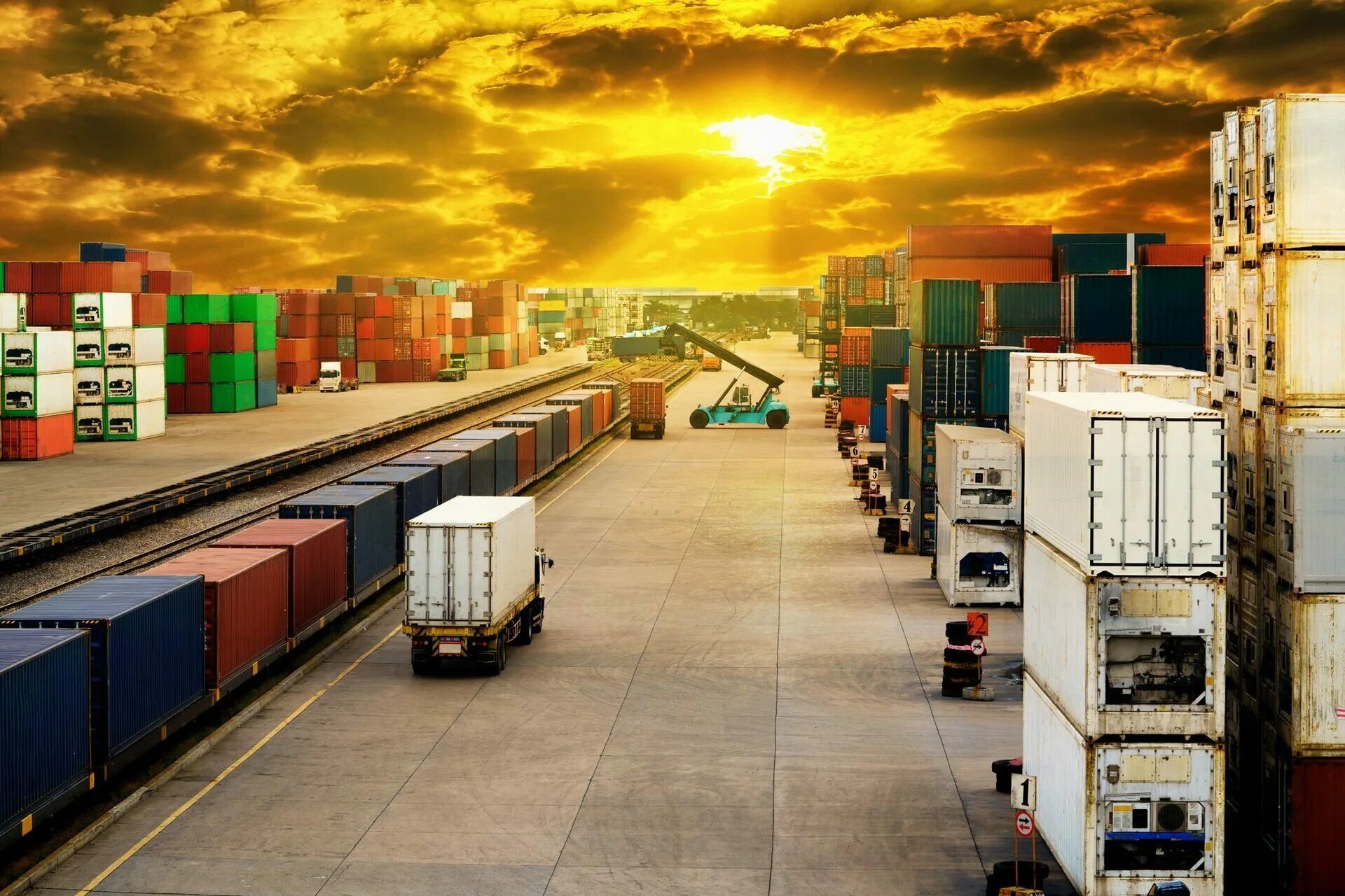 таможня контейнер. логистика. схема экспорта. предприятия экспортирующие продукцию. контейнерный терминал на станции шушары.