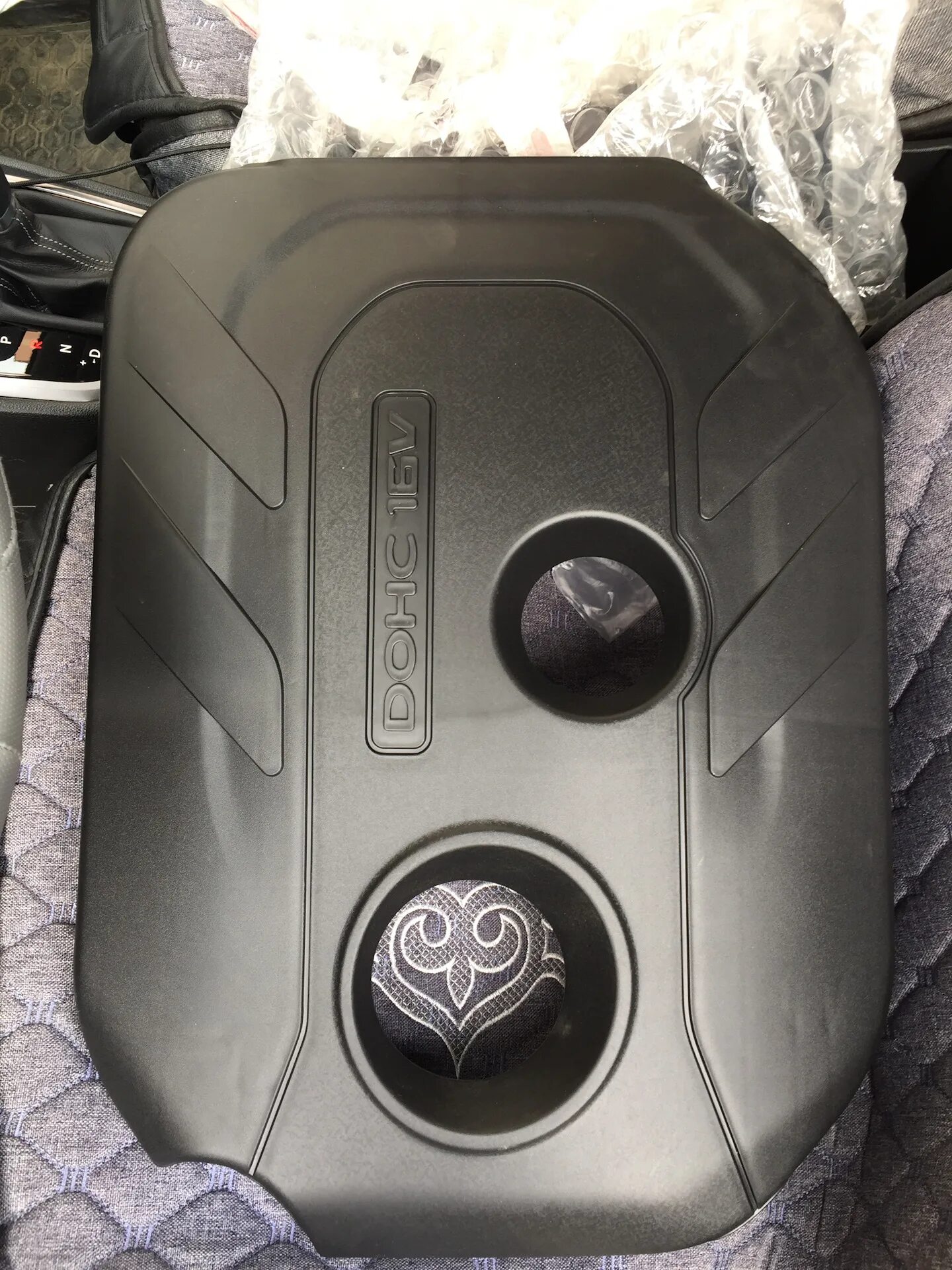 Крышка двигателя крета 2.0. Накладка на двигатель hyundai creta 2.0. крышка двигателя хендай крета 2.0. хендай крета 2.0 декоративная накладка двигателя. крышка двигателя хендай крета 2.0 2025.