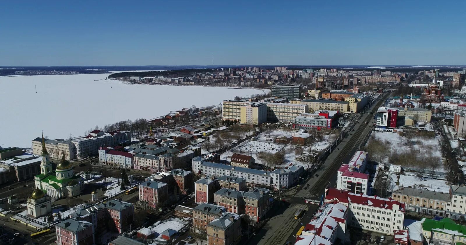 Купить в ижевске сегодня. Город Ижевск Удмуртская Республика. Ижевск сверху. Ижевск красная площадь.