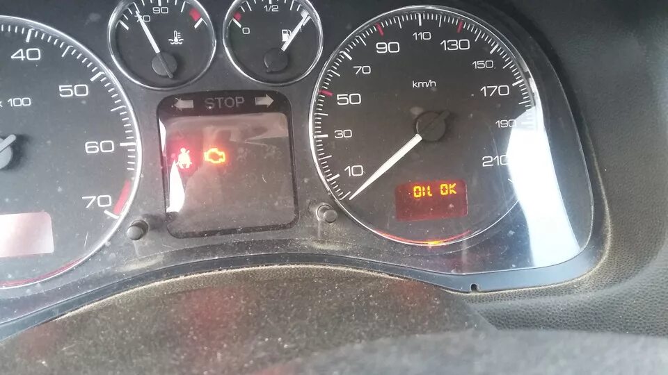 Ошибка давления масла пежо. Датчик уровня масла для peugeot 307. фишка датчика уровня масла пежо 307. датчик масла пежо 307. фишка датчика давления масла пежо 307.