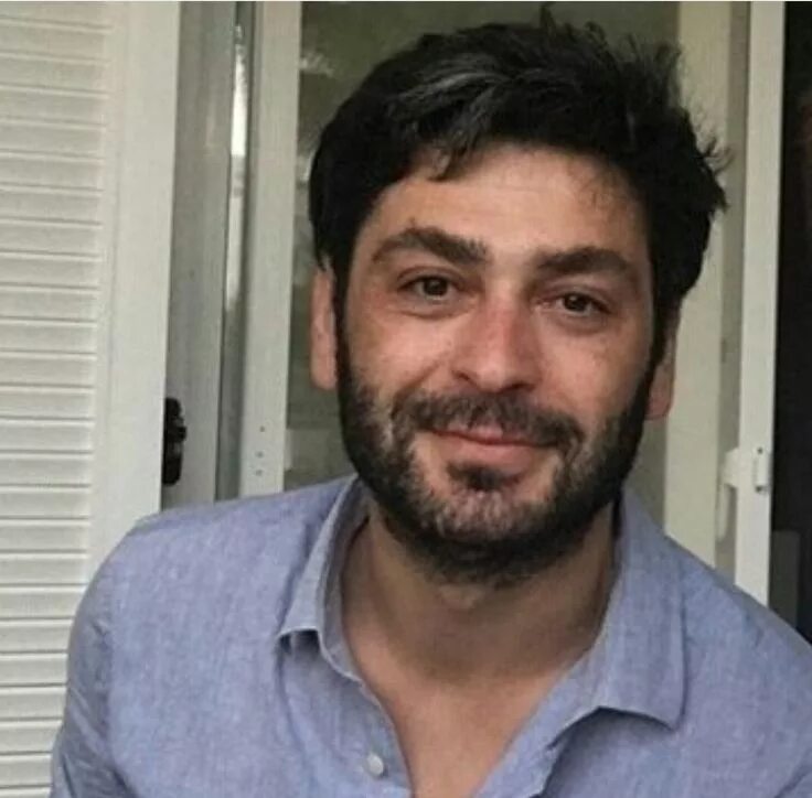 Озана акбаба. Озан исманпашаоглы. Зейнеп элчин ozan akbaba. Озан акбаба турецкий актёр. Озана акбаба.