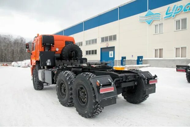 Мугадиев олег. Камаз цистерна 5453к2. Камаз уст 5453ja. Камаз 43118 автодом. Уст 5453ja.