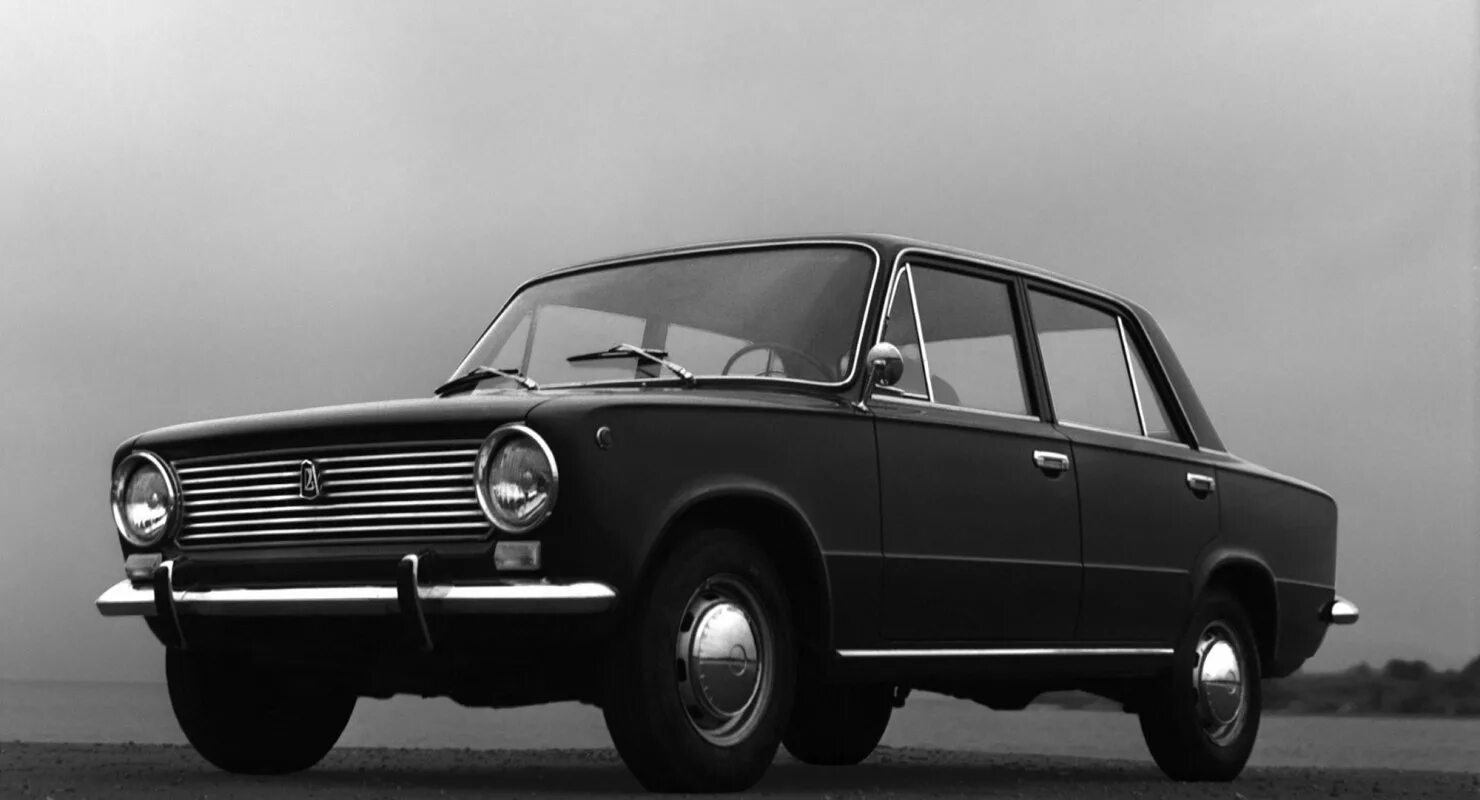 Жигули года выпуска. Копейка ваз 2101. Ваз 2101. Ваз-2101 жигули зелёная. Ваз-2106 "жигули".