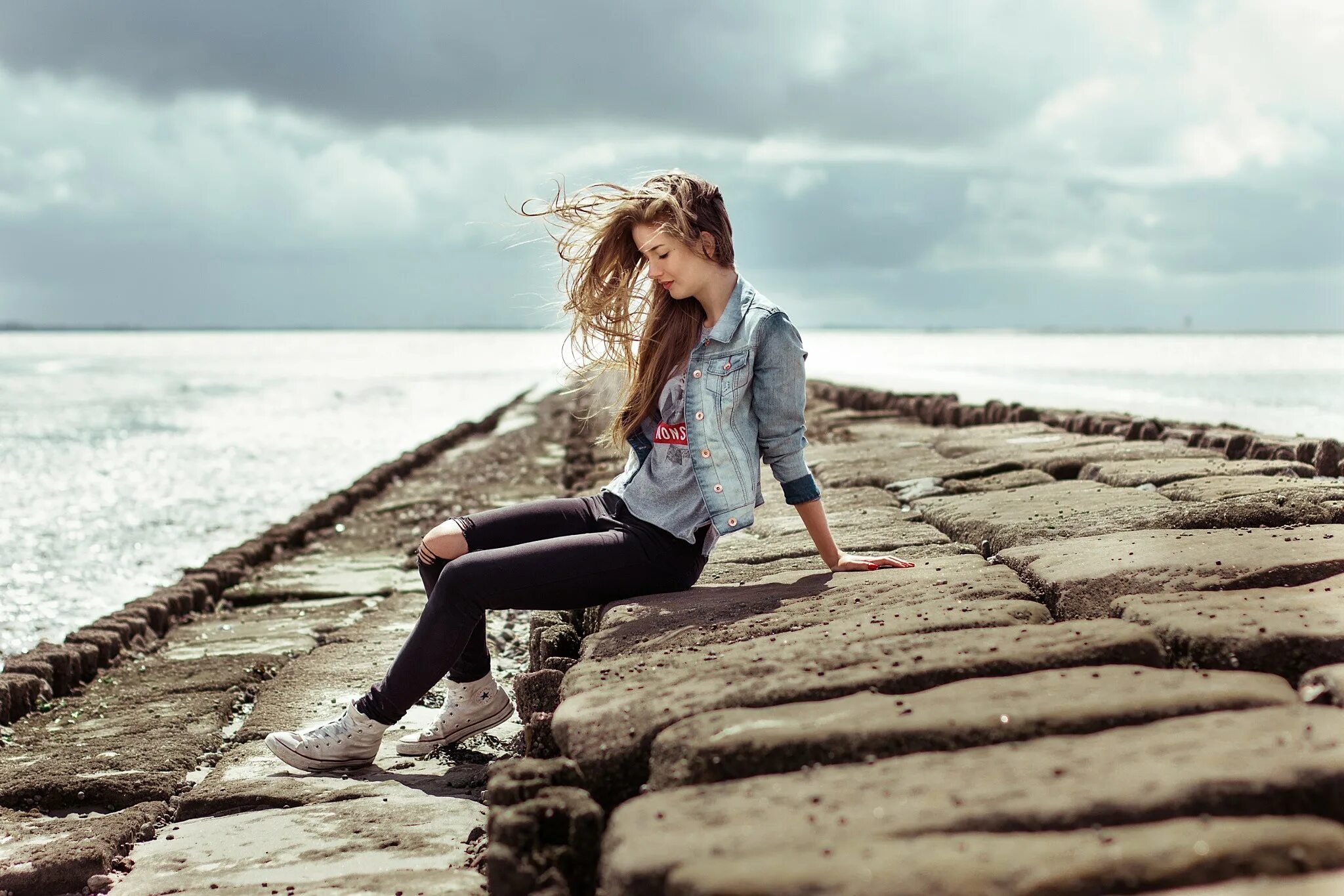 Torn seas
