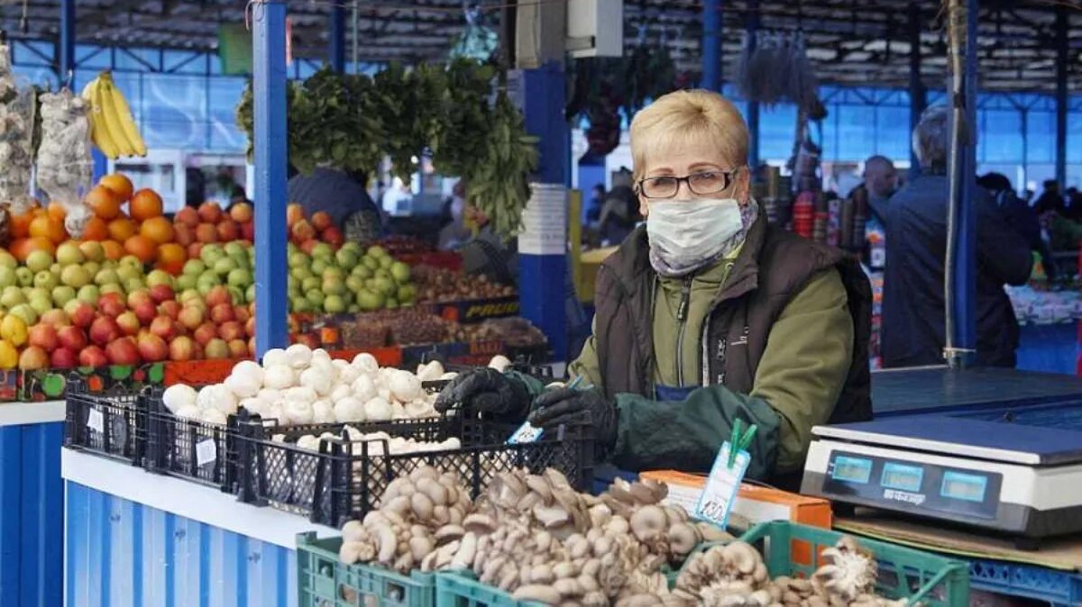 Большие исады в астрахани мясные ряды. Батайский рынок. Фуд сити мигранты. Преображенский рынок мясо. Новости сегодня базар.