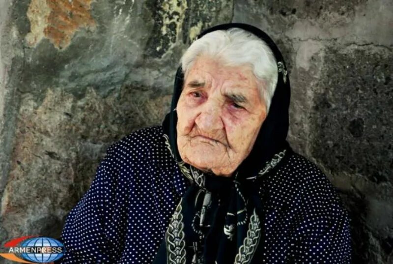 Найти бабку знахарку. Армянская бабушка. Бабушка знахарка. Бабушка ведунья. Грузинская бабушка.