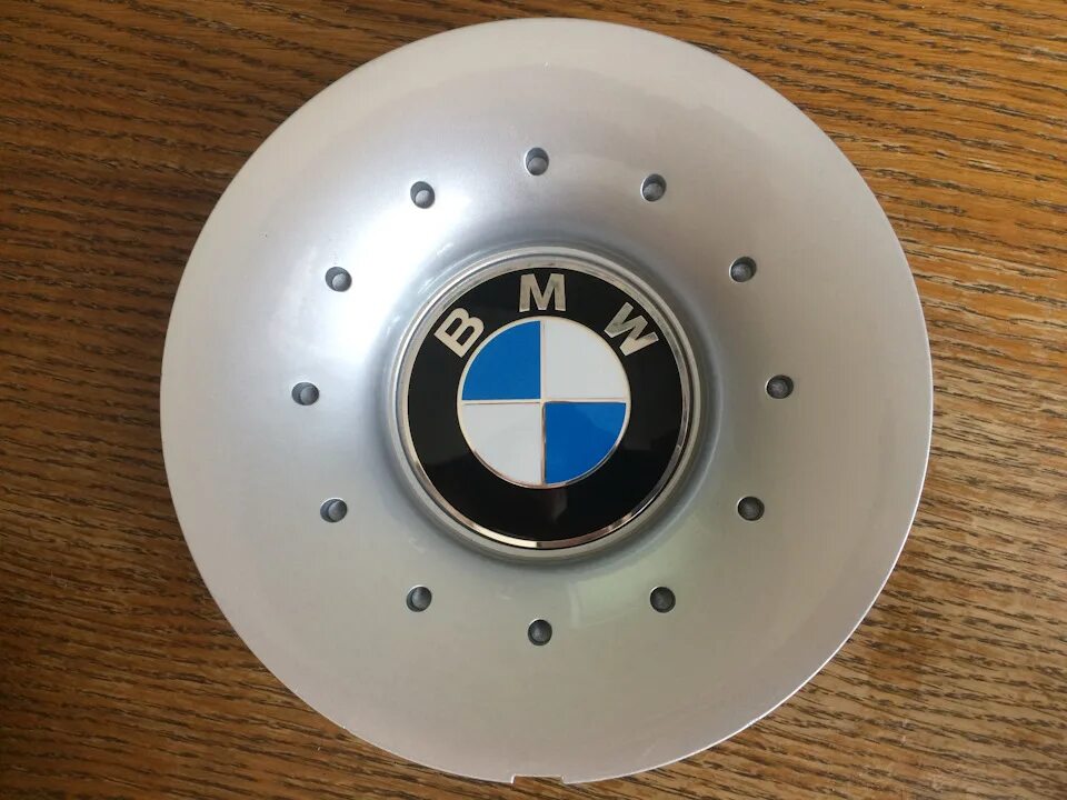 Колпаки р16 bmw. Колпак диска бмв. Диски бмв стиль 253. Заглушка колпачок на диск бмв 68мм. Bmw заглушка диска 6769370.