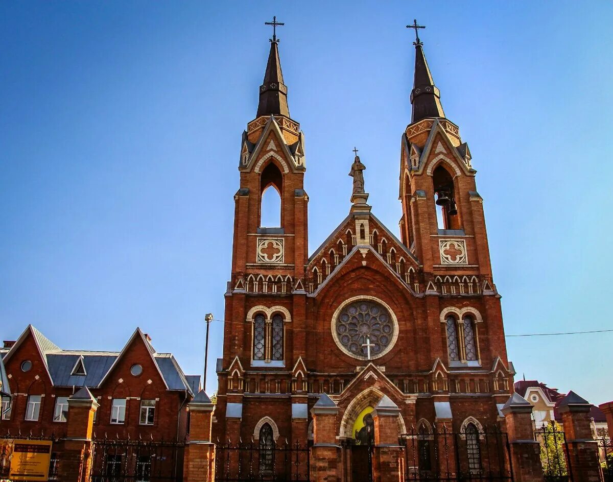 Время работы костела
