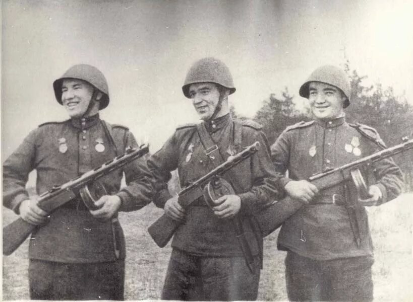 Дивизия 3 формирования. Сибирские дивизии 1941. сибирские дивизии под москвой 1941. сибирские дивизии в великой отечественной войне. сибирская добровольческая дивизия.