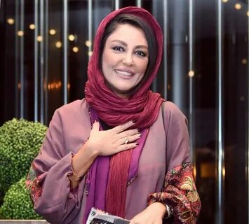شقایق فراهانی با مدل مانتویی شیک و زیبا در یکی از مزون های مشهور 