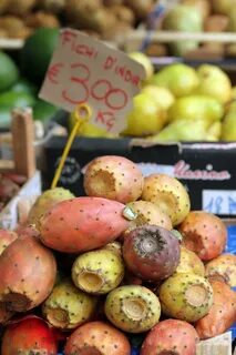 Place fruits