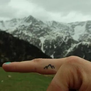 Где в горах рука