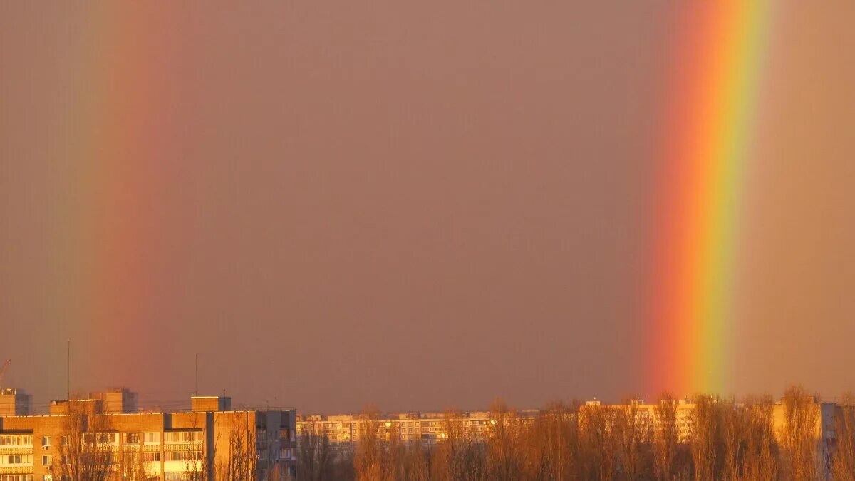 Тройная радуга. Радуга 1 час. Радуга самое красивое явление природы презентация. Радуга из шланга. Радуга 1 в 1.
