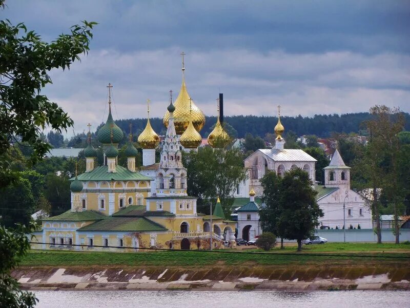 Алексеевский монастырь (Углич). Фотомонтаж Покровского монастыря в Угличе. Москва Плес на машине.