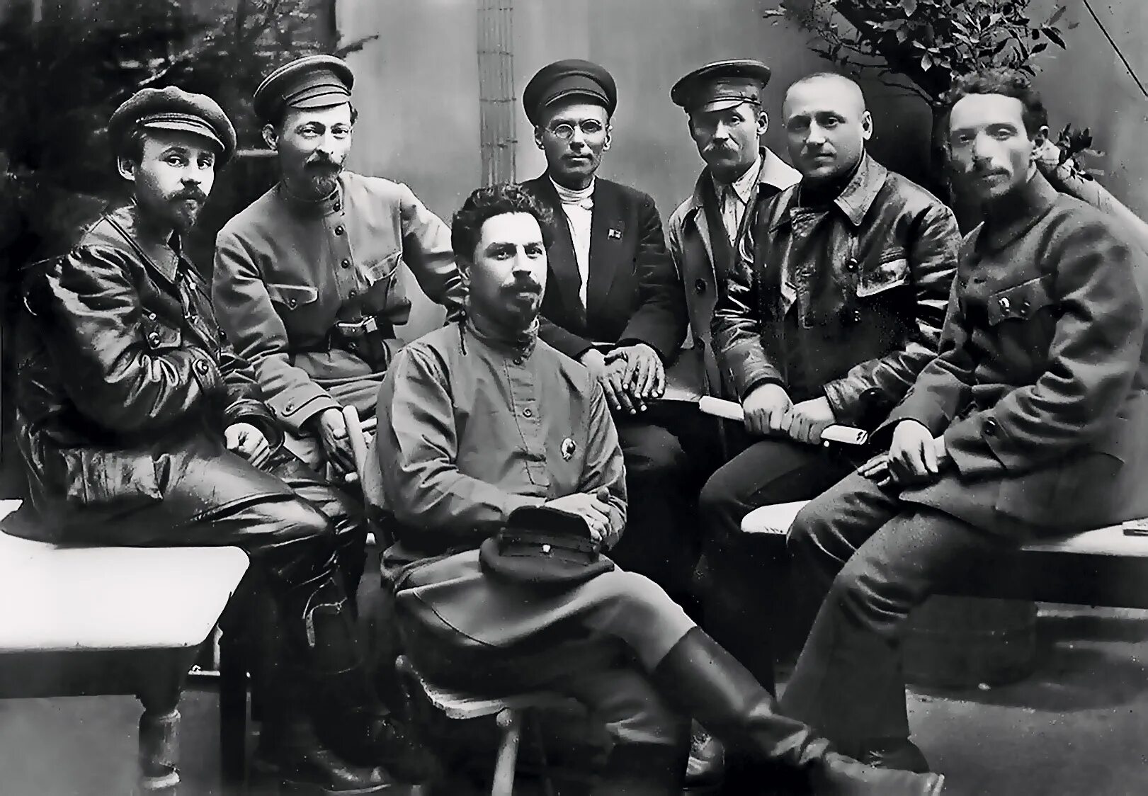 Большевики право. Коллегия ВЧК 1919 Дзержинский.