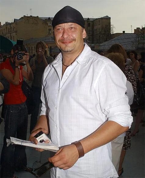 Дмитрий марьянов биография личная жизнь Я переживаю за себя": незнакомцы угрожают вдове Дмитрия Марьянова плеснуть кисло