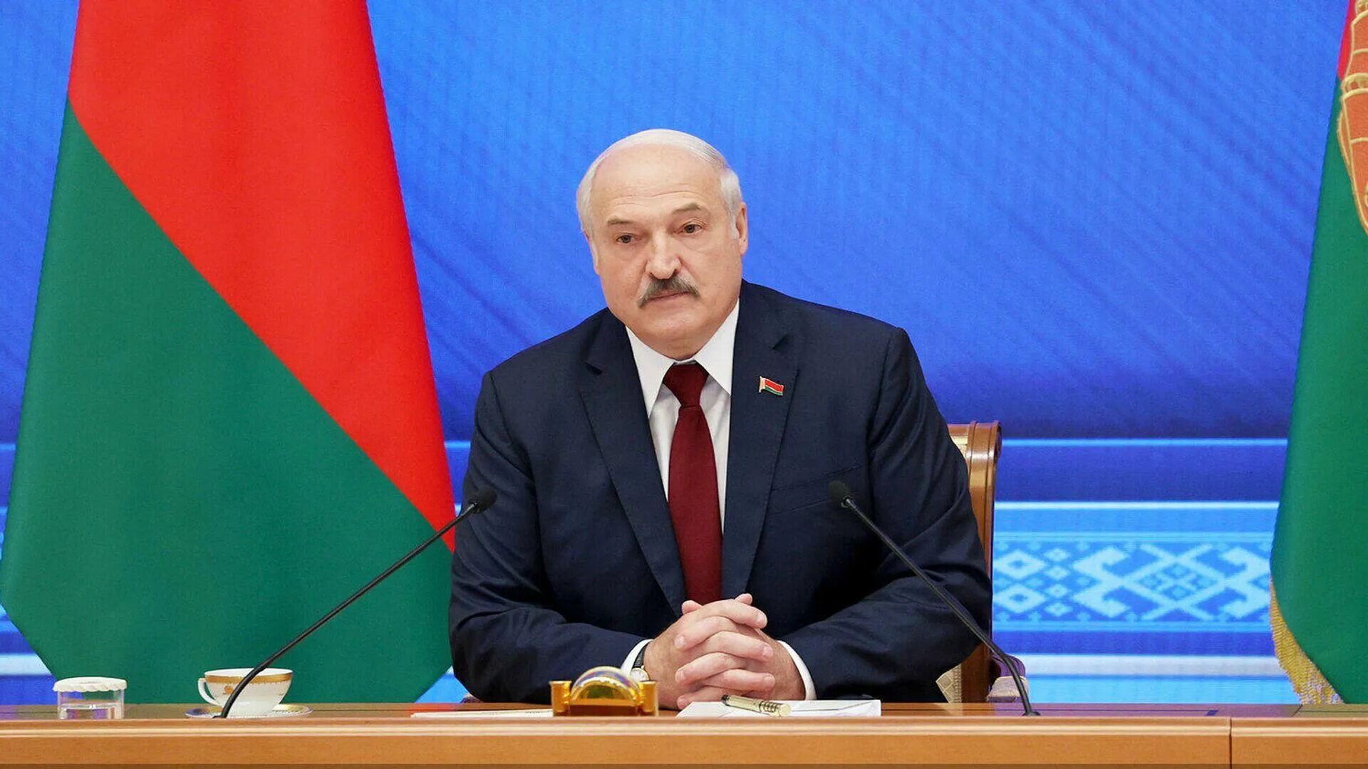 Лукашенко 1993. Лукашенко 2023. Лукашенко 1991. Спокойной жизни у вас не будет лукашенко. Лукашенко выгнал.