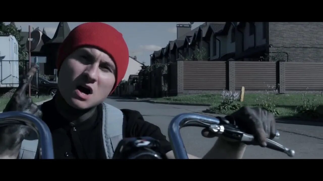 Twenty one pilots stressed out на русском. Stressed out на русском.
