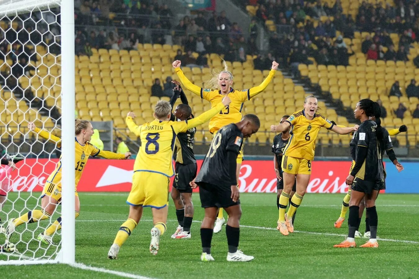 Чемпионат мир 2023 женщины футбол. Женская сборная Швеции по футболу 2023. Сборная Швеции. Празднования в футболе. Футбольный матч.
