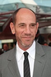 Мигель феррер