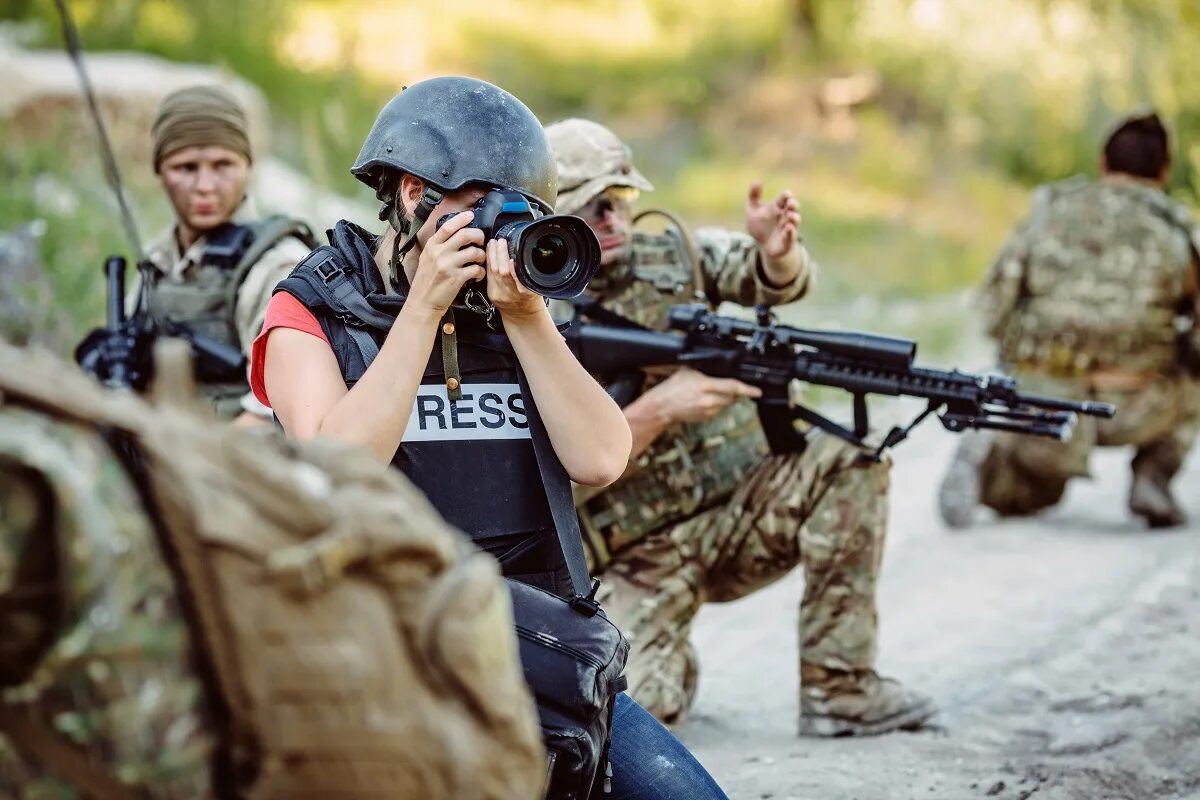 Военный журналист. Военная журналистика. Журналисты в горячих точках. Журналисты на войне